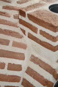 Four à bois en briques